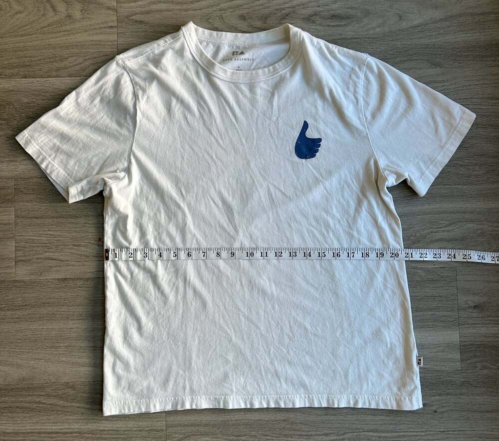 Free Assembly Graphic T-Shirt Size M White